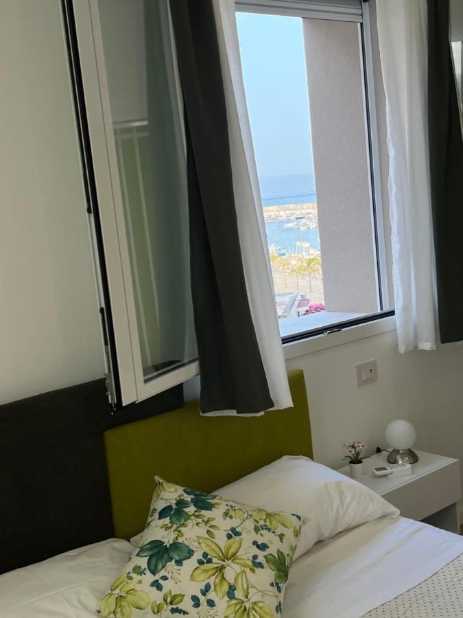 Perla Sul Mare Apartments Джардини-Наксос Экстерьер фото