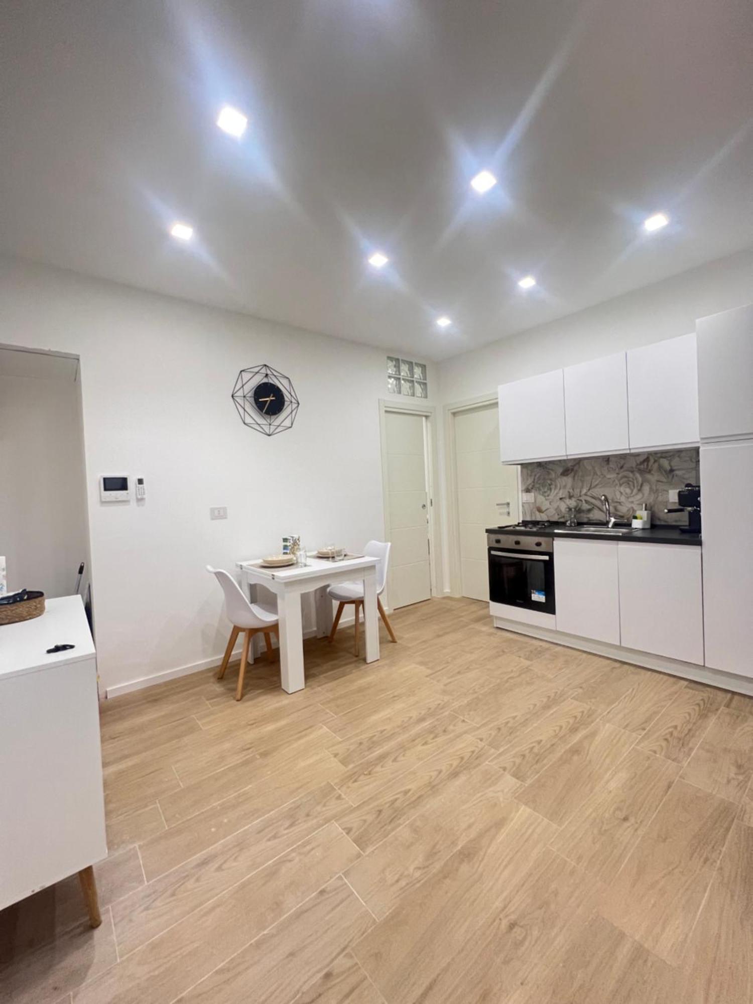 Perla Sul Mare Apartments Джардини-Наксос Экстерьер фото