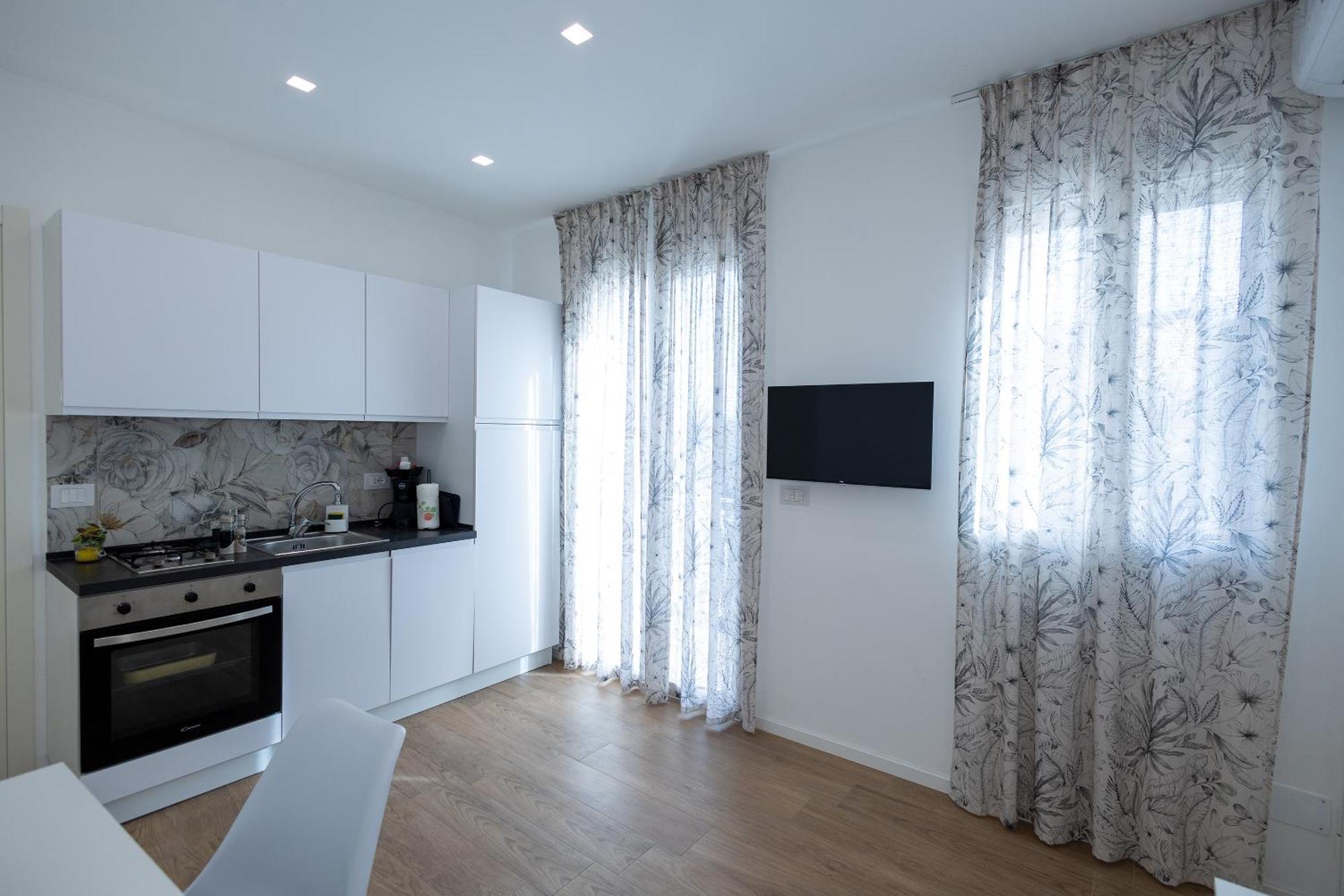 Perla Sul Mare Apartments Джардини-Наксос Экстерьер фото