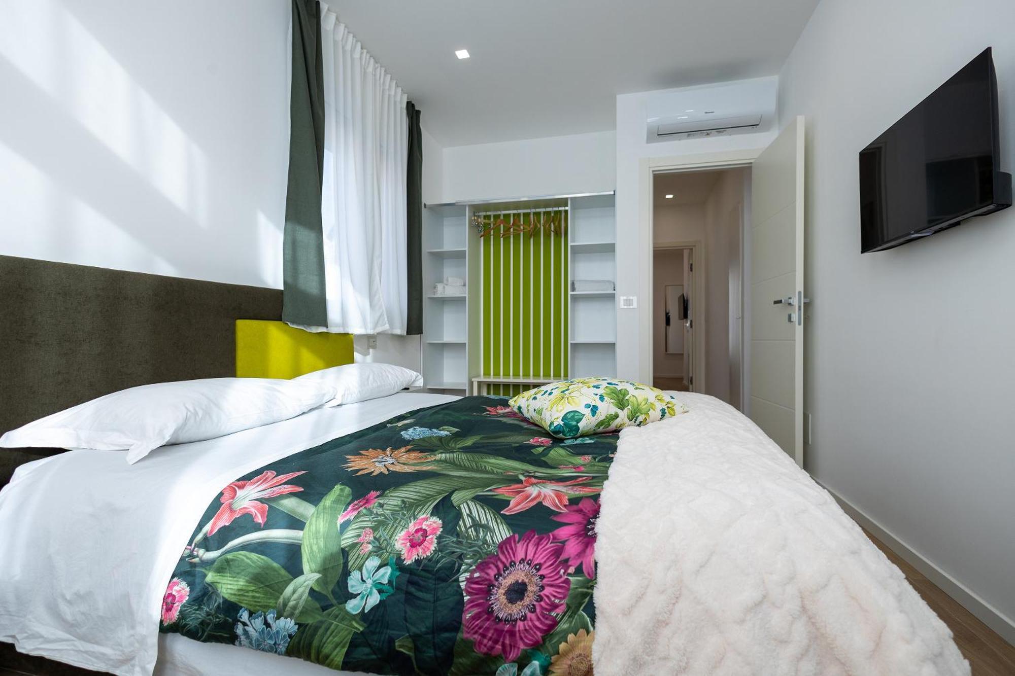 Perla Sul Mare Apartments Джардини-Наксос Экстерьер фото